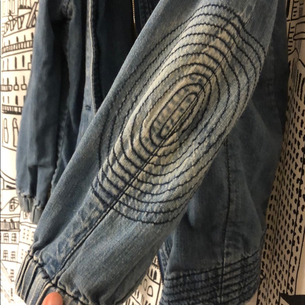 Denim jacket - Picture 3 of 4